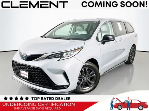 Gray 2024 Toyota Sienna XSE for sale in St. Charles, MO