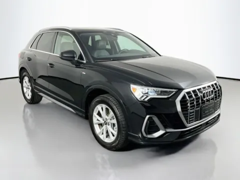 More photos of 2022 Audi Q3 Premium Plus at Clement Supercenter, MO