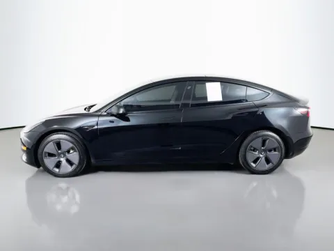 More photos of 2023 Tesla Model 3 at Clement Supercenter, MO