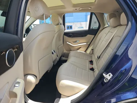 More photos of 2021 Mercedes-Benz GLC 300 at Clement Supercenter, MO