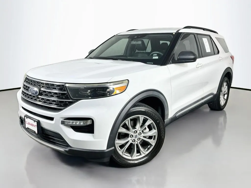 White 2020 Ford Explorer XLT for sale in St. Charles, MO