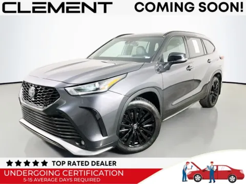 Blue 2024 Toyota Highlander XSE for sale in St. Charles, MO
