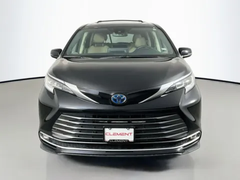 Another view of 2022 Toyota Sienna Limited for sale in St. Charles, MO at Clement Supercenter
