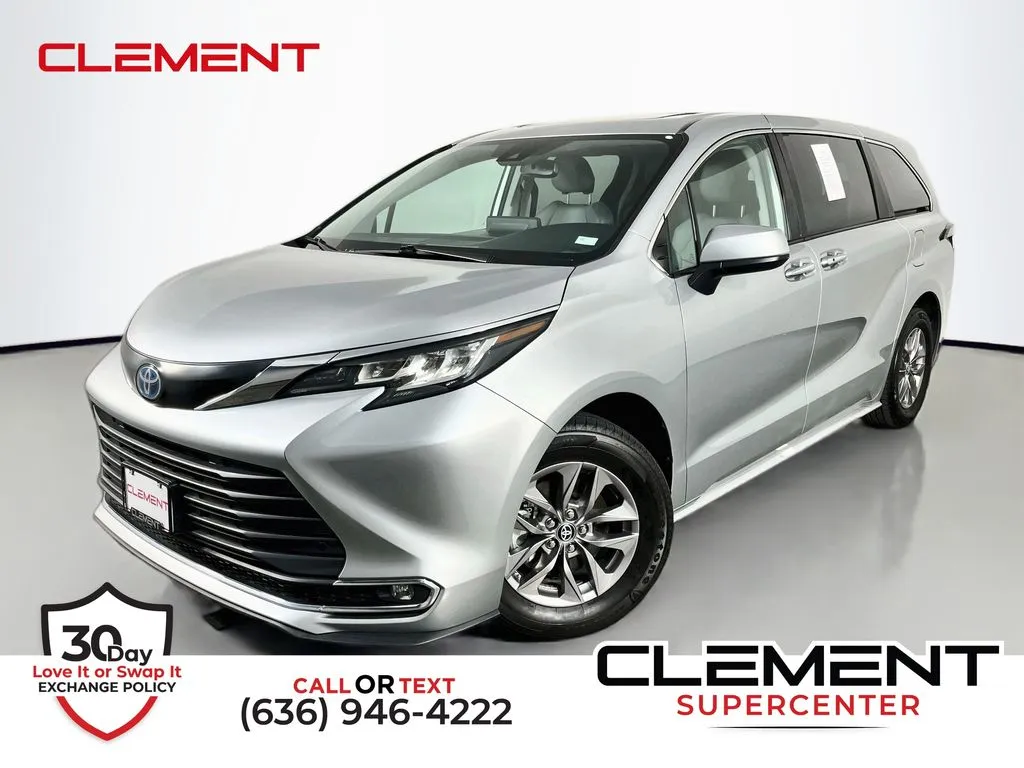 Silver 2023 Toyota Sienna XLE for sale in St. Charles, MO