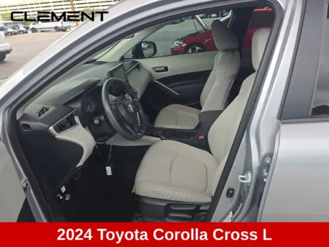 More photos of 2024 Toyota Corolla Cross L at Clement Supercenter, MO