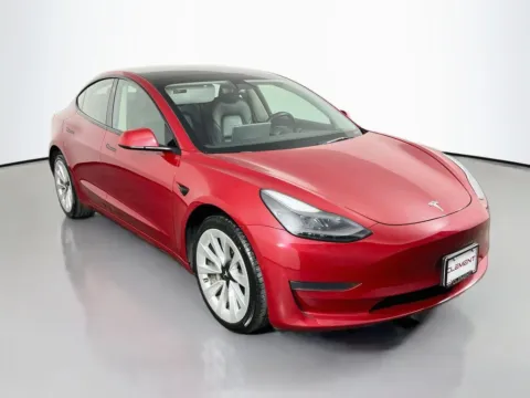 More photos of 2022 Tesla Model 3 at Clement Supercenter, MO