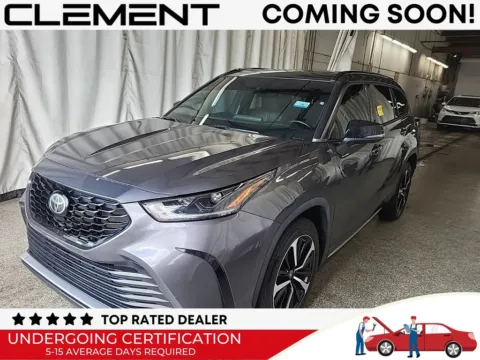 Gray 2021 Toyota Highlander XSE for sale in St. Charles, MO