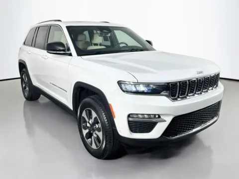 Another view of 2022 Jeep Grand Cherokee 4xe for sale in St. Charles, MO at Clement Supercenter