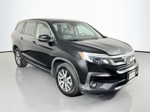 Another view of 2021 Honda Pilot EX-L for sale in St. Charles, MO at Clement Supercenter