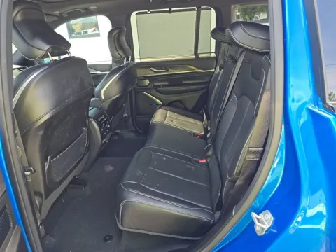 More photos of 2022 Jeep Grand Cherokee Overland 4xe at Clement Supercenter, MO
