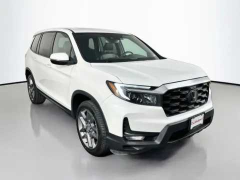 More photos of 2023 Honda Passport EX-L at Clement Supercenter, MO