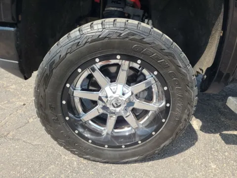 More photos of 2022 GMC Sierra 1500 AT4 at Clement Supercenter, MO