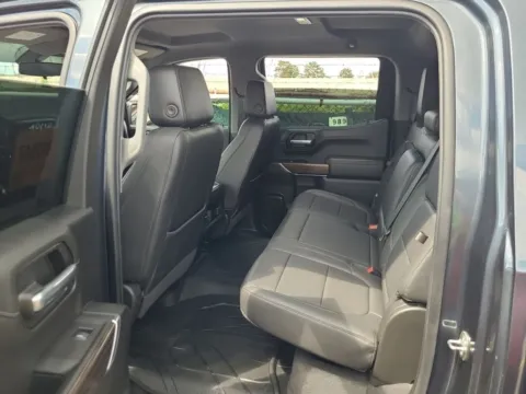 More photos of 2021 Chevrolet Silverado 1500 LT Trail Boss at Clement Supercenter, MO
