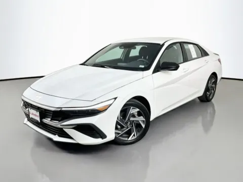 White 2025 Hyundai Elantra SEL Sport for sale in St. Charles, MO