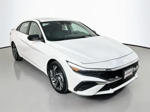 Another view of 2025 Hyundai Elantra SEL Sport for sale in St. Charles, MO at Clement Supercenter