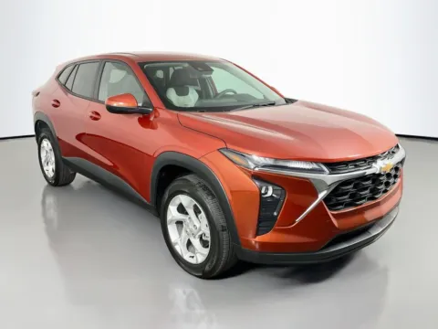 More photos of 2024 Chevrolet Trax LS at Clement Supercenter, MO