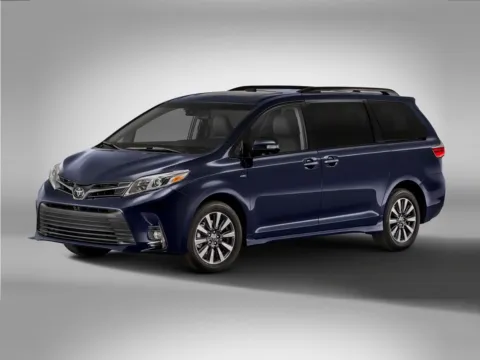 White 2020 Toyota Sienna LE for sale in St. Charles, MO