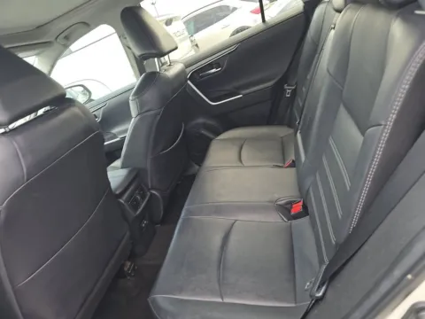 More photos of 2021 Toyota RAV4 Hybrid Limited at Clement Supercenter, MO