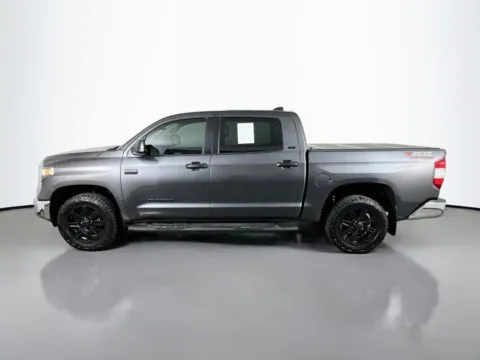 More photos of 2020 Toyota Tundra SR5 at Clement Supercenter, MO