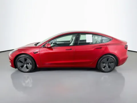 More photos of 2023 Tesla Model 3 at Clement Supercenter, MO