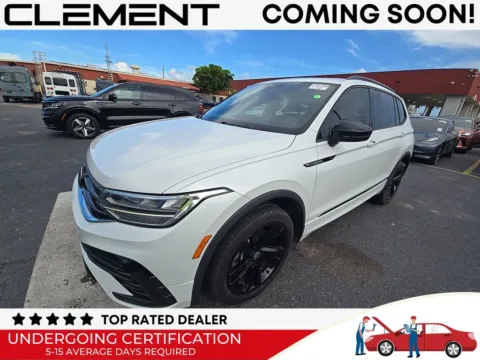 White 2023 Volkswagen Tiguan 2.0T SE R-Line Black for sale in St. Charles, MO
