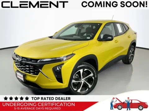 Yellow 2024 Chevrolet Trax 1RS for sale in St. Charles, MO