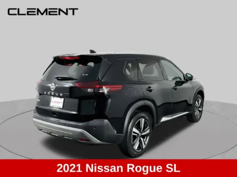 More photos of 2021 Nissan Rogue SL at Clement Supercenter, MO