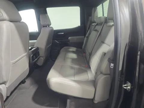 More photos of 2020 GMC Sierra 1500 SLT at Clement Supercenter, MO