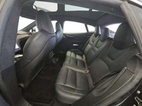 More photos of 2021 Tesla Model S Long Range at Clement Supercenter, MO