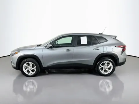 More photos of 2025 Chevrolet Trax LS at Clement Supercenter, MO