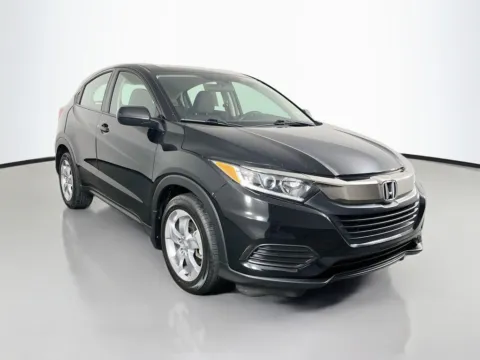 More photos of 2022 Honda HR-V LX at Clement Supercenter, MO