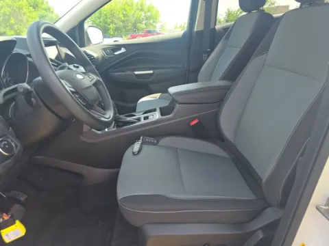 Another view of 2019 Ford Escape SE for sale in St. Charles, MO at Clement Supercenter