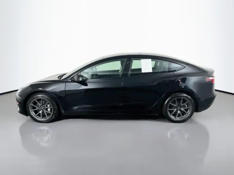 More photos of 2023 Tesla Model 3 at Clement Supercenter, MO