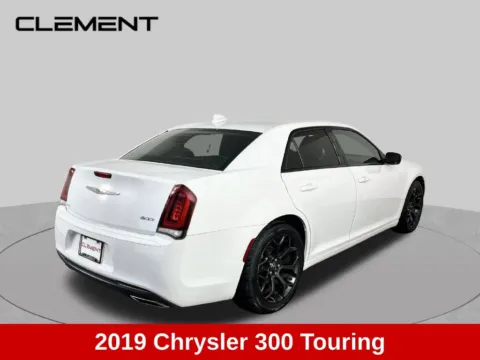 More photos of 2019 Chrysler 300 Touring at Clement Supercenter, MO
