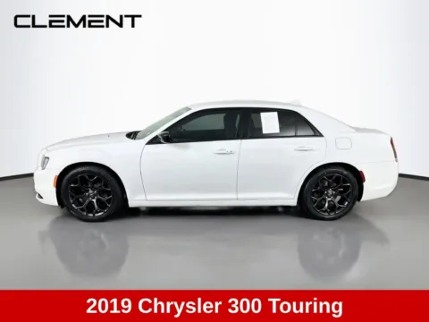 More photos of 2019 Chrysler 300 Touring at Clement Supercenter, MO