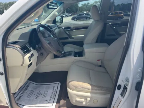 Another view of 2019 Lexus GX 460 for sale in St. Charles, MO at Clement Supercenter
