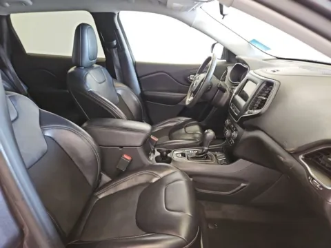 Another view of 2020 Jeep Cherokee Latitude Plus for sale in St. Charles, MO at Clement Supercenter