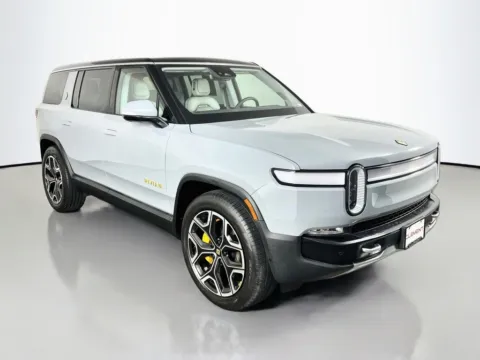 More photos of 2024 Rivian R1S Adventure at Clement Supercenter, MO