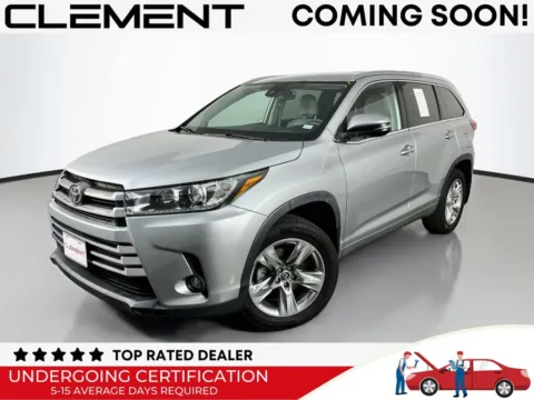 Silver 2019 Toyota Highlander Limited for sale in St. Charles, MO