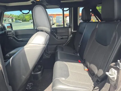 More photos of 2017 Jeep Wrangler Unlimited Sahara at Clement Supercenter, MO