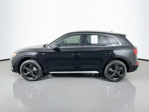 More photos of 2022 Audi Q5 45 S line Premium at Clement Supercenter, MO