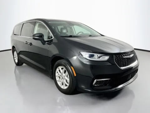 Another view of 2023 Chrysler Pacifica Touring L for sale in St. Charles, MO at Clement Supercenter