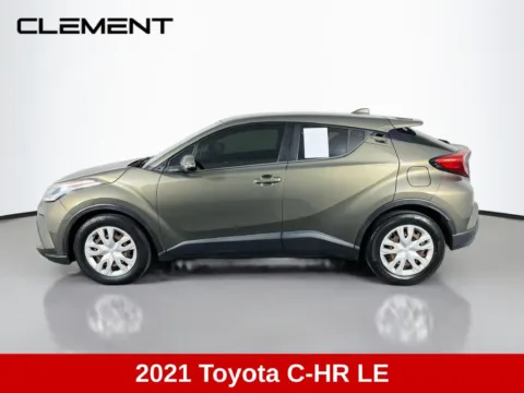 More photos of 2021 Toyota C-HR LE at Clement Supercenter, MO