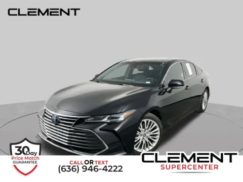 Black 2022 Toyota Avalon Hybrid Limited for sale in St. Charles, MO