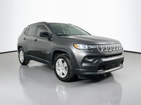 More photos of 2022 Jeep Compass Latitude at Clement Supercenter, MO