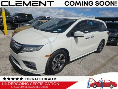 White 2019 Honda Odyssey Touring for sale in St. Charles, MO