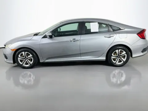 More photos of 2018 Honda Civic LX at Clement Supercenter, MO