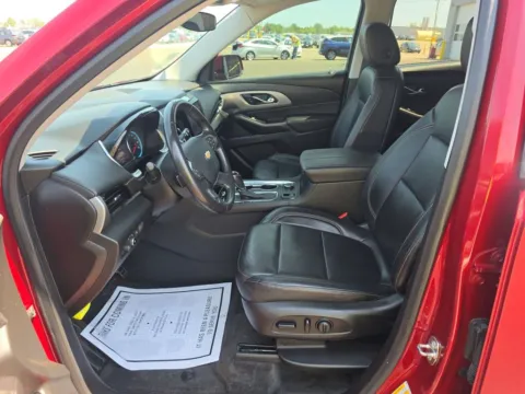 Another view of 2020 Chevrolet Traverse 3LT for sale in St. Charles, MO at Clement Supercenter