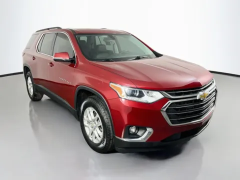 Another view of 2020 Chevrolet Traverse 3LT for sale in St. Charles, MO at Clement Supercenter