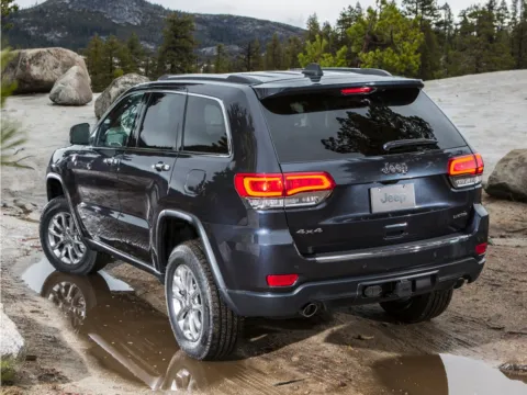 Gray 2015 Jeep Grand Cherokee Laredo for sale in St. Charles, MO